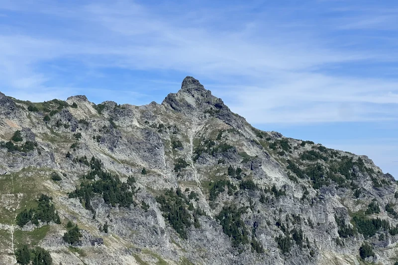 Chikamin Peak